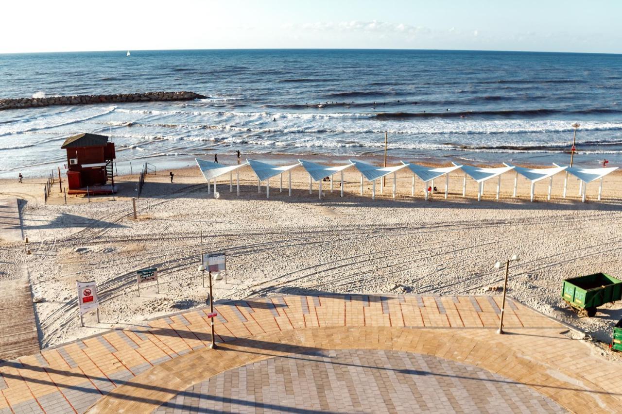 Sunny Sea View Studio Daire Herzelia Dış mekan fotoğraf